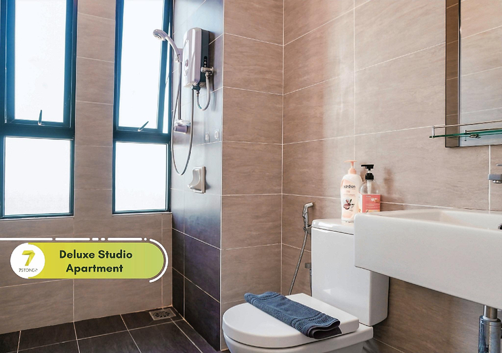 Bathroom 25