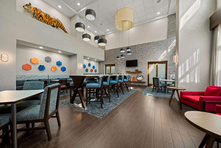 Food & Drinks 4, Hampton Inn & Suites Opelika-I-85-Auburn Area, Lee
