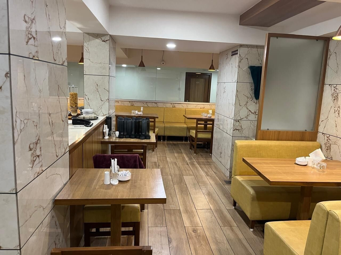 Others 5, Hotel Golden Plaza, Surat