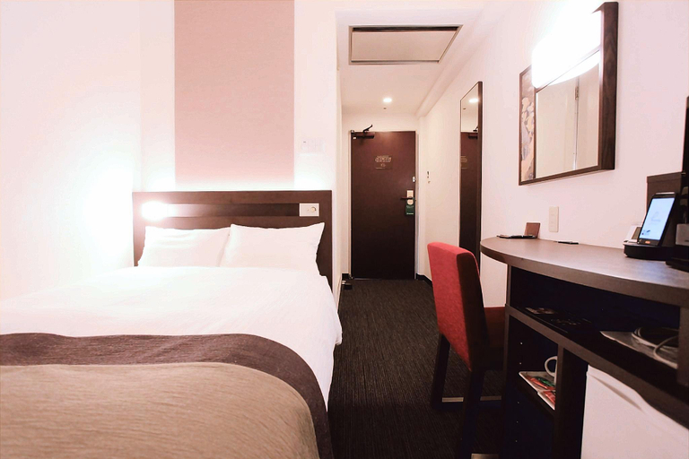 Bedroom 24