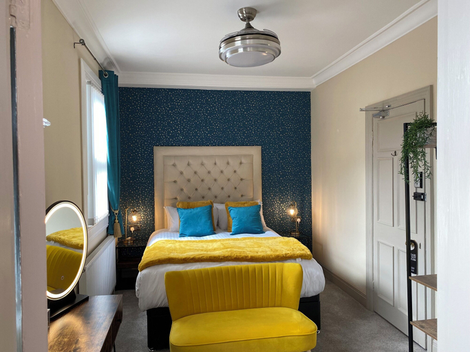 Bedroom 2, Ashbourne House, York
