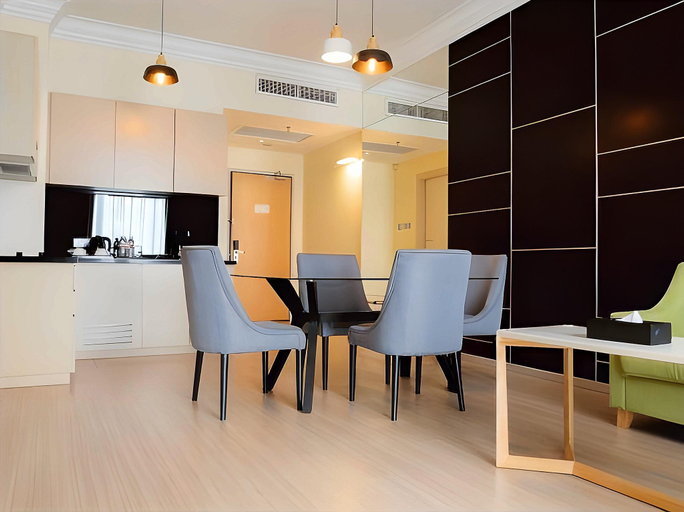 Dining Room 24