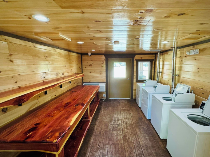 Others 5, Dudley Creek RV Resort, Sevier