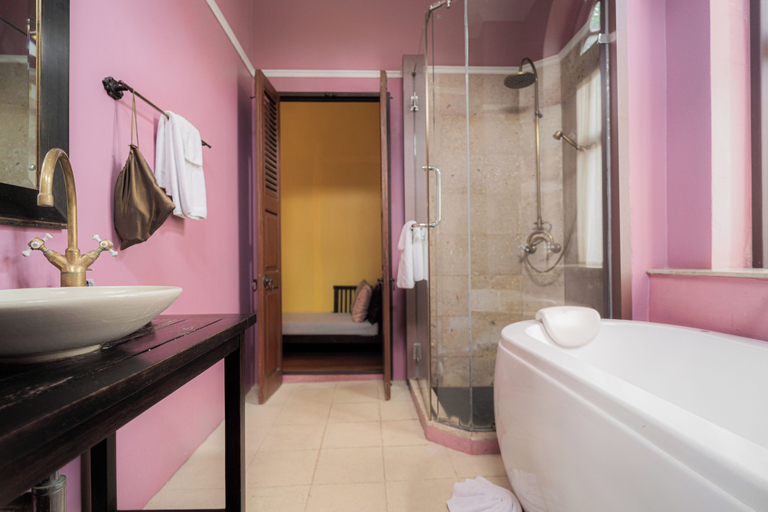Bathroom 7