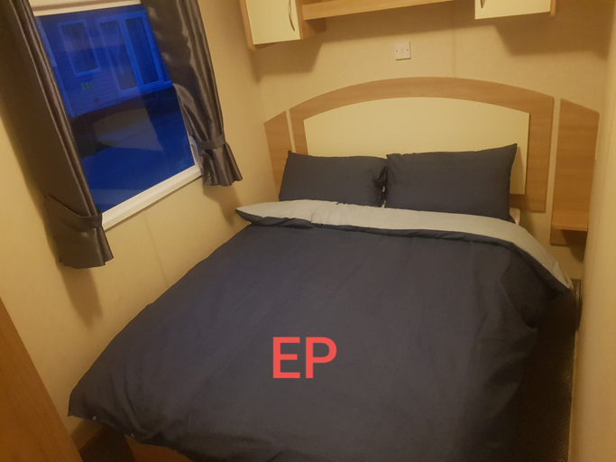 Bedroom 4, Lovely 3-bed Caravan in Towyn, Conwy