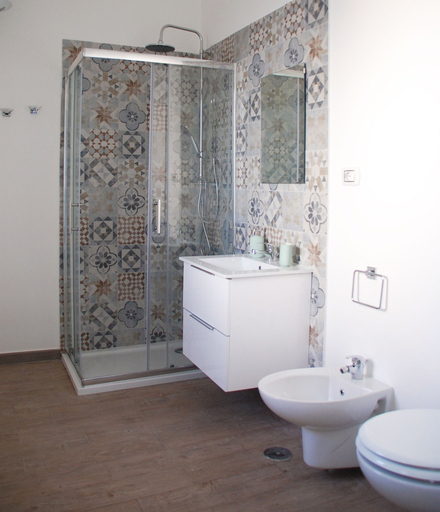 Others 5, BARIROOMS - CENTRAL STATION, Bari
