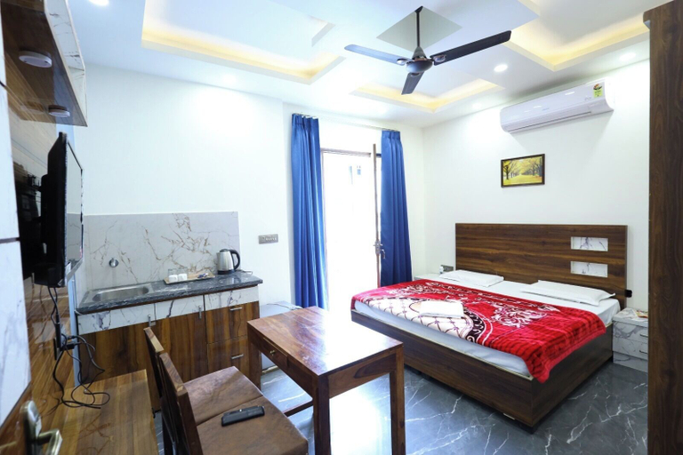 Bedroom 3, Radha krishna spiritual stay, Mathura