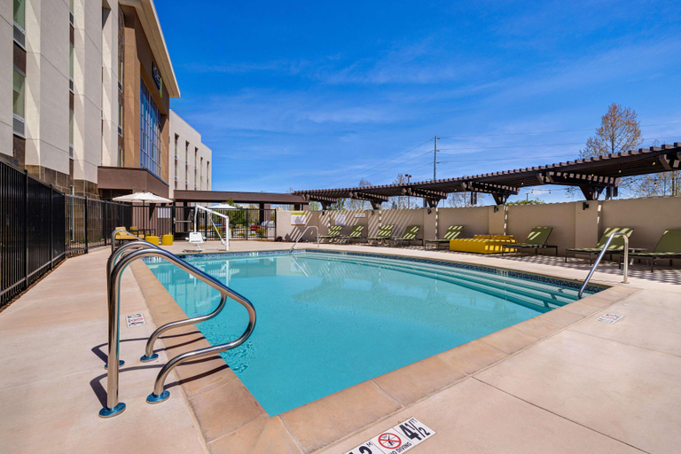 Sport & Beauty 5, Home2 Suites by Hilton Petaluma, Sonoma