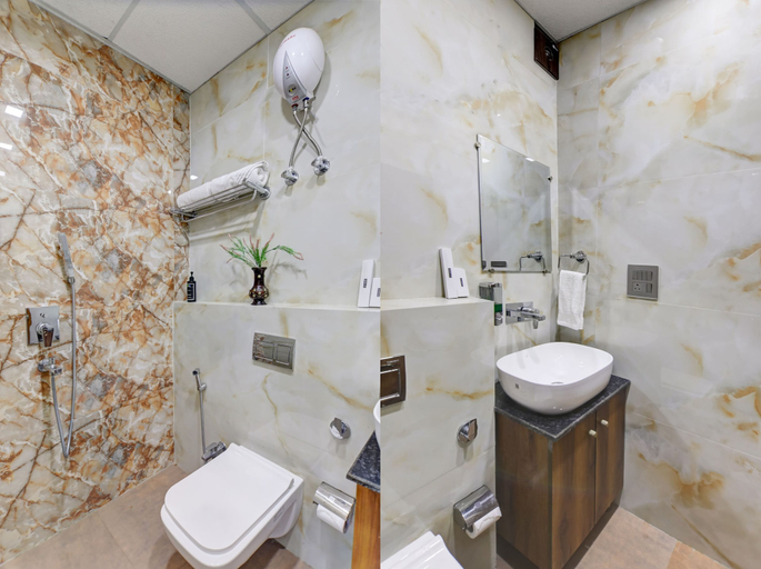 Bathroom 4, Hotel Status By SBG, Gautam Buddha Nagar