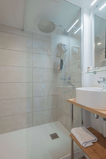 Bathroom 5, Sure Hotel by Best Western Mougins Belvedere, Alpes-Maritimes