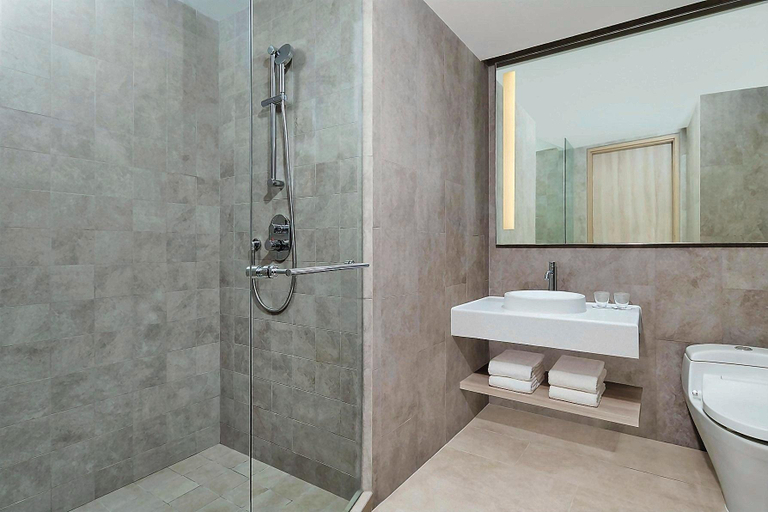 Bathroom 26