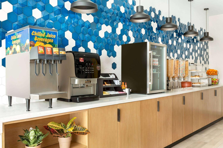 Food & Drinks 5, La Quinta By Wyndham Richmond, Fort Bend