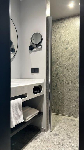 Bathroom 5, Vienna House Easy by Wyndham Berlin Potsdamer Platz, Berlin