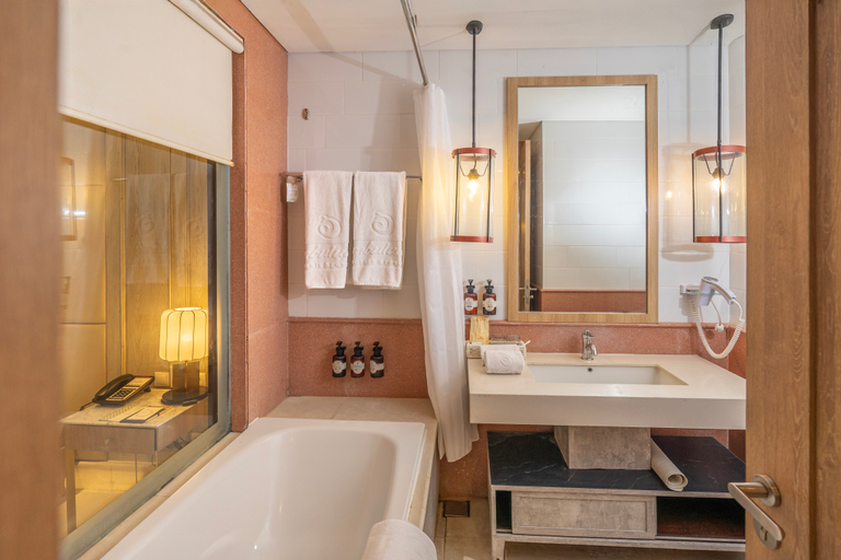 Bathroom 7