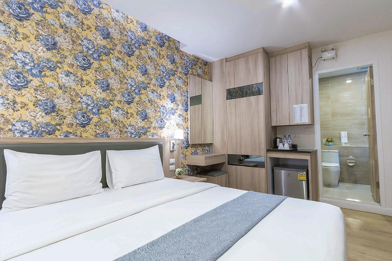 Bedroom 13