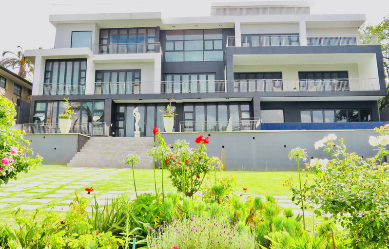 Exterior & Views 2, H & H Boutique and Spa, City of Johannesburg