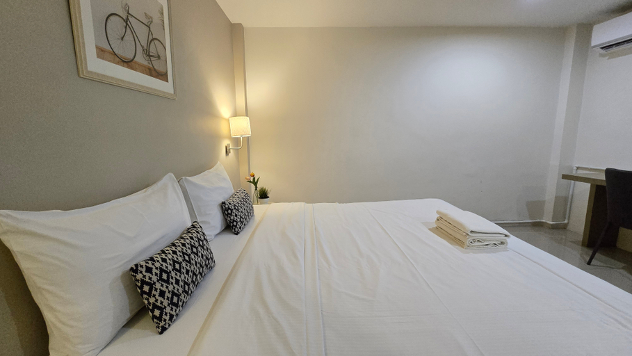 Bedroom 27