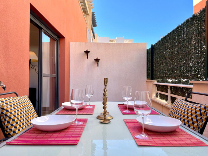 Food & Drinks 5, Apartment near beach with pools and hot tub, Almería