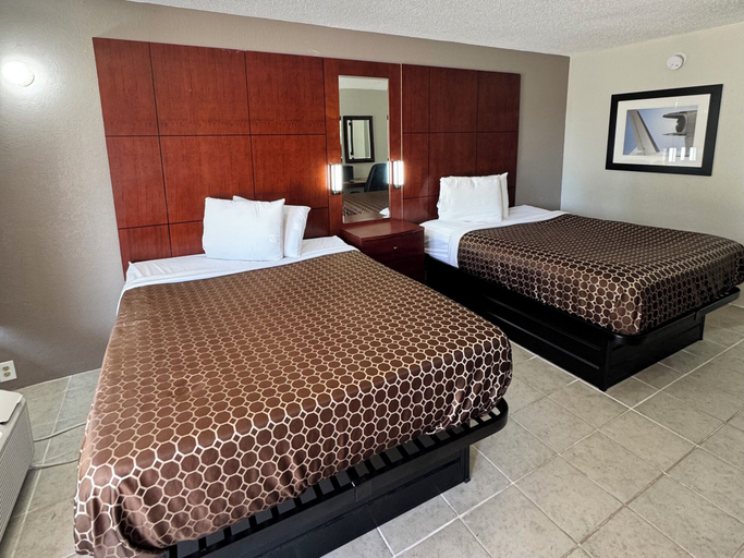 Bedroom 4, Budgetel Inn - Phenix City, Russell