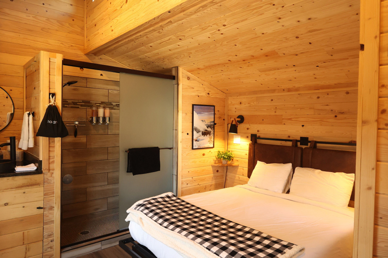 Bedroom 2, Blue Buffalo Resort, Fremont