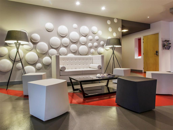 Public Area 3, ibis Styles Lyon Sud Vienne, Isère