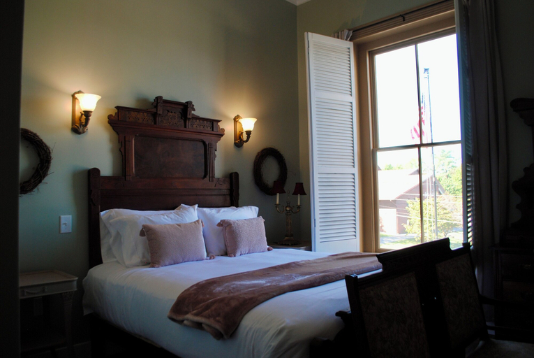 Bedroom 3, The Lodge at Old City Hall, Jefferson
