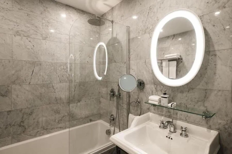 Bathroom 3, The Gomerino Hotel