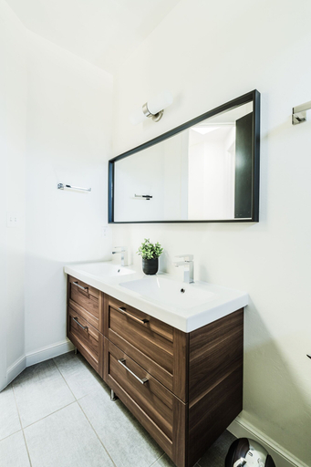 Room 5, Cozy Getaway Perfect for 10 Prime Location NW6, Oklahoma