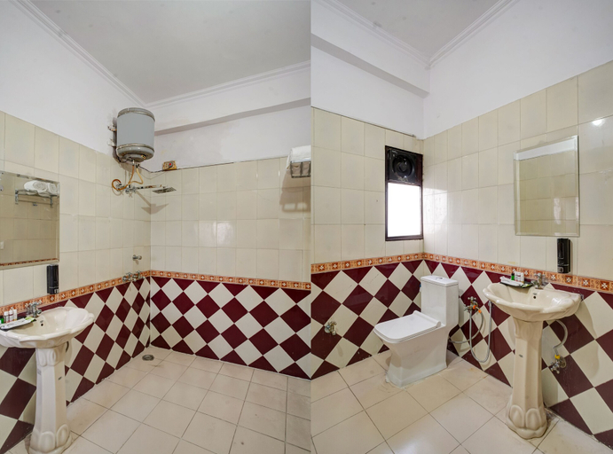Bathroom, Hotel Prithvi Palace, Ghaziabad