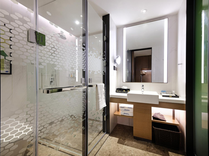 Bathroom 4, Hampton by Hilton Guangzhou Dongxiaonan, Guangzhou