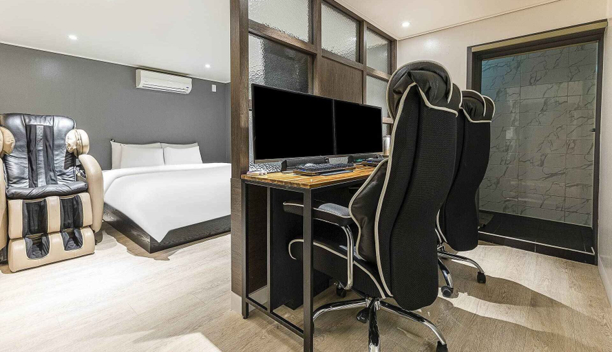 Others 5, Hotel A, Gangseo