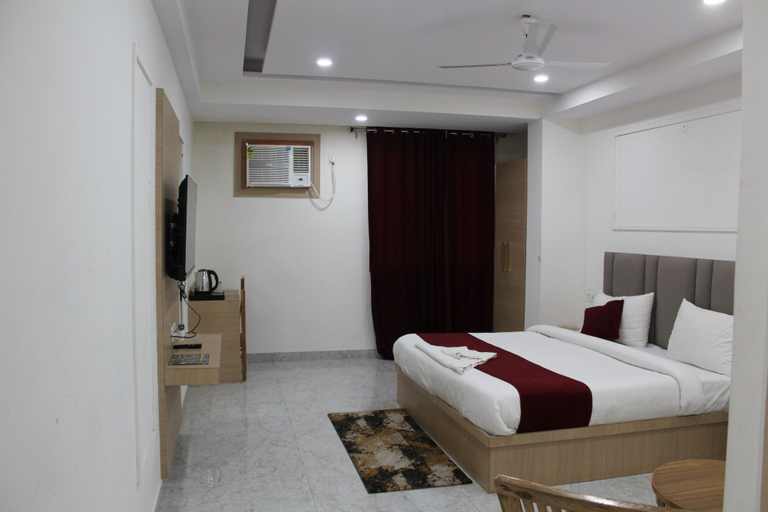 Bedroom, Hotel Castle Grand, Delhi