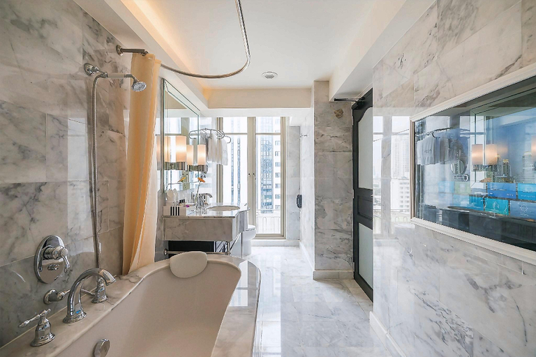 Bathroom 9