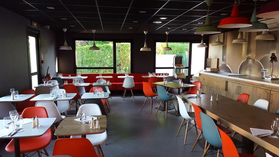 Exterior & Views 2, ibis Cambrai, Nord