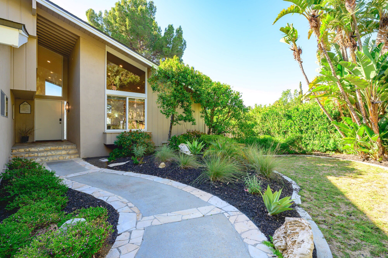 Exterior & Views 2, Spacious Retreat With Scenic Mountain Views, Orange