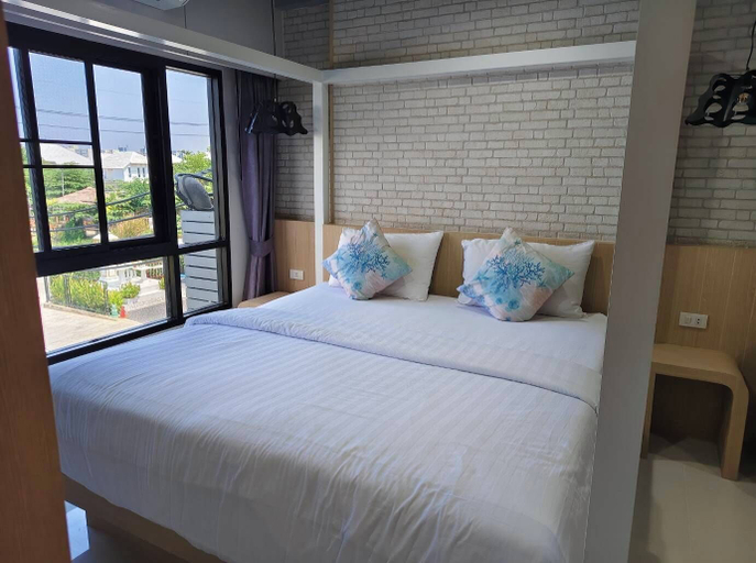 Bedroom 16