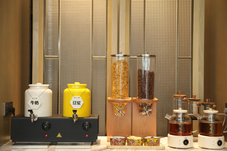 Food & Drinks 5, UrCove By Hyatt Shenzhen Luohu, Shenzhen