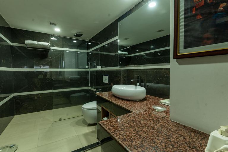 Bathroom 4, Udaan HMC & Casino, Nepal, Mechi