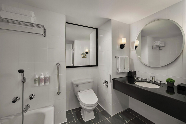 Bathroom 5, New World Saigon Hotel, District 1