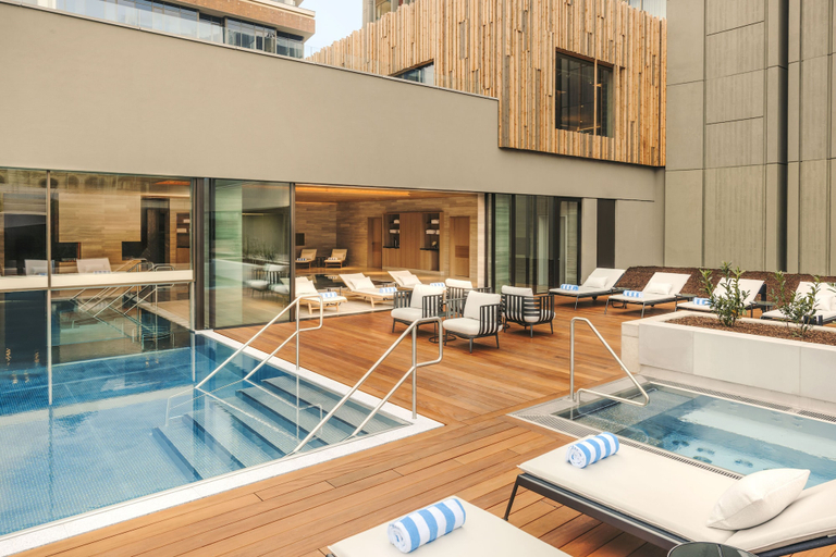 Sport & Beauty 2, Fairmont Golden Prague, Praha 6
