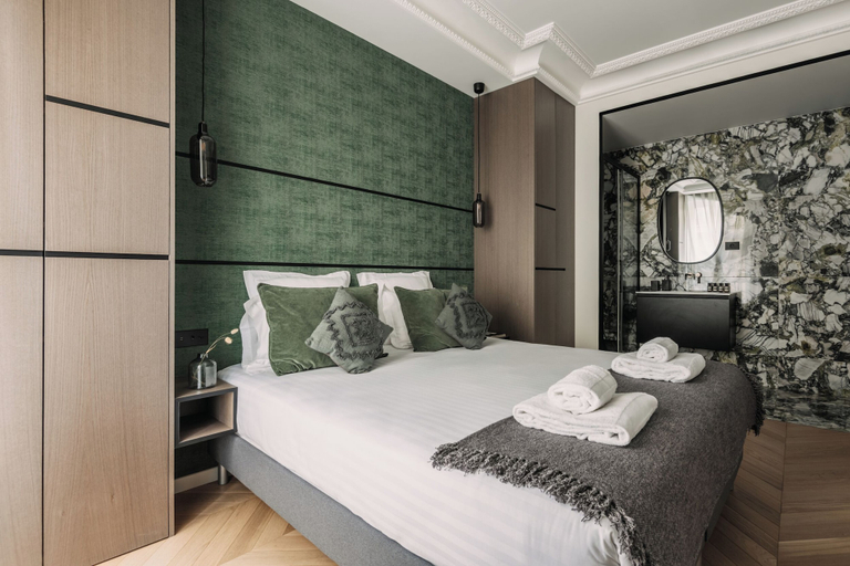 Bedroom 4, HIGHSTAY - Luxury Serviced Apartments - Champs-Elysées, Paris