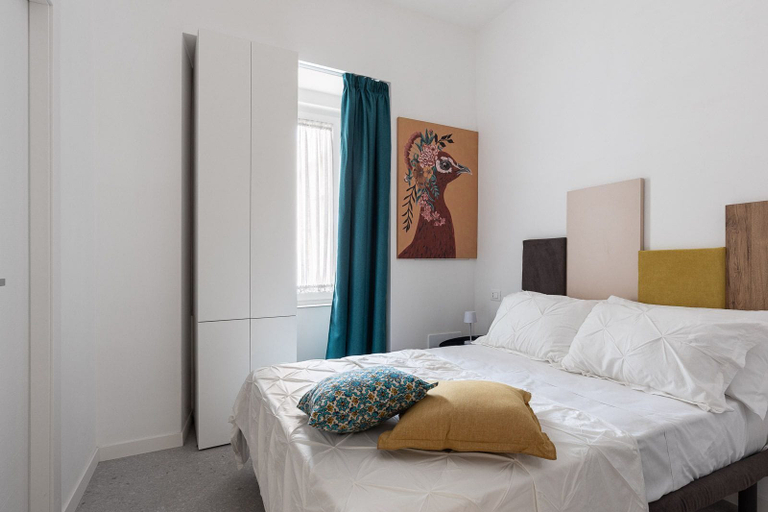 Others 4, Nimar suite, Latina