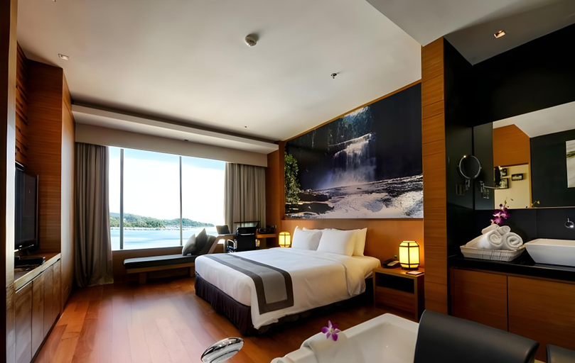 Bedroom 12