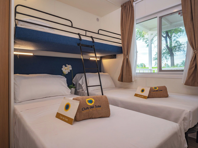 Bedroom 3, Club del Sole Caldonazzo Family Collection, Trento