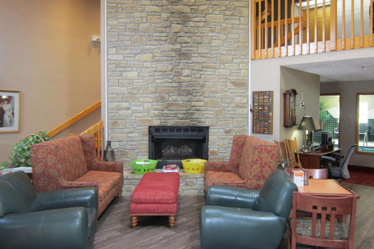 Public Area 2, Quality Inn Nashville - Bloomington, Brown