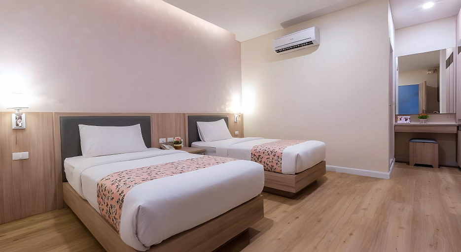 Bedroom 16
