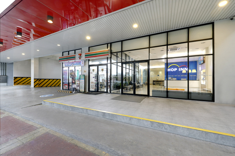 Exterior & Views 2, Hop Inn Hotel Tomas Morato Quezon City, Quezon City