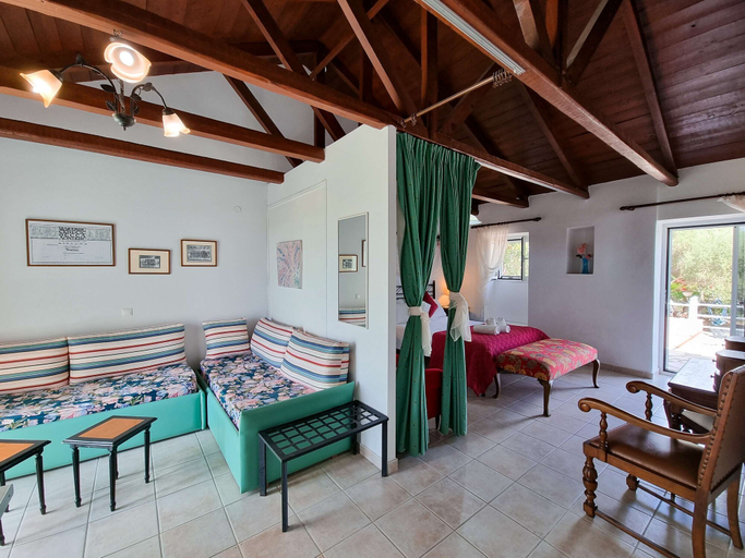 Room 5, Kefalonia Cozy Nest - Seaview Garden Getaway, Ionian Islands