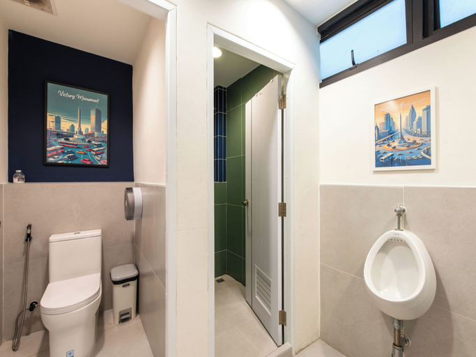 Bathroom 3, The City Yaowarat, Samphantawong