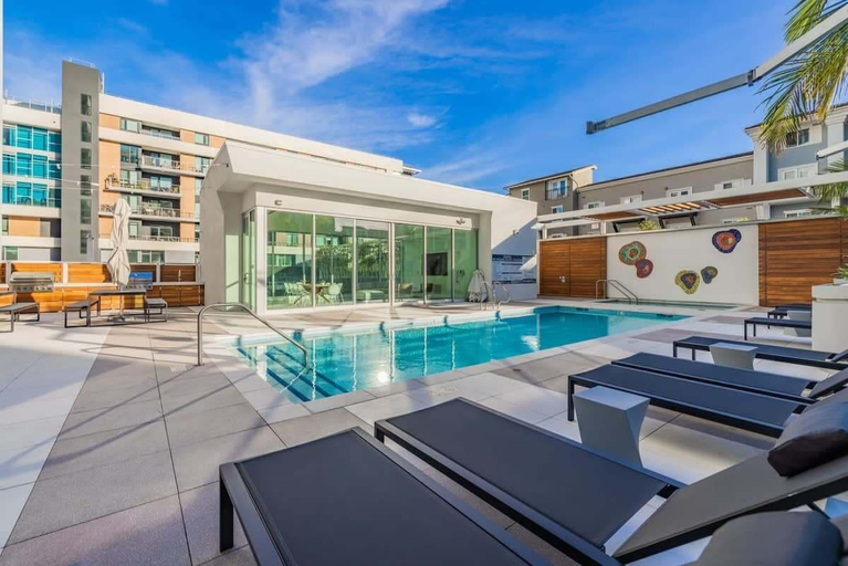 Sport & Beauty 3, @ Marbella Lane - Luxury Beachside 2BR, Los Angeles